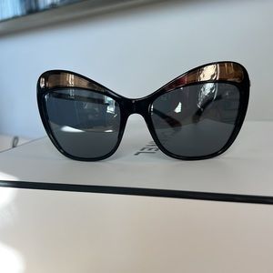 Authentic Chanel Butterfly Sunglasses. Black and Silver.